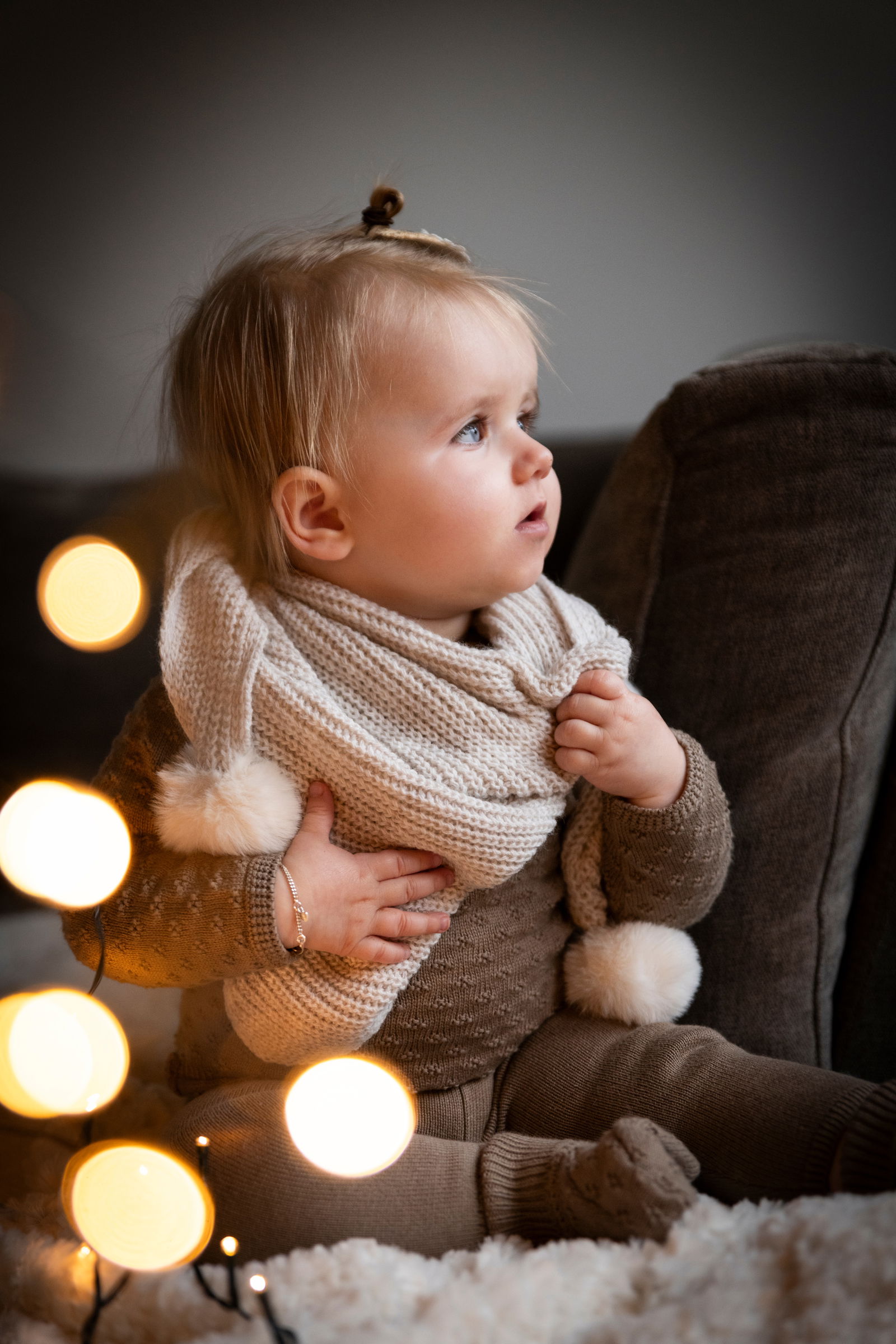 Triangle scarf with pompon Cool ecru - 3-36 months