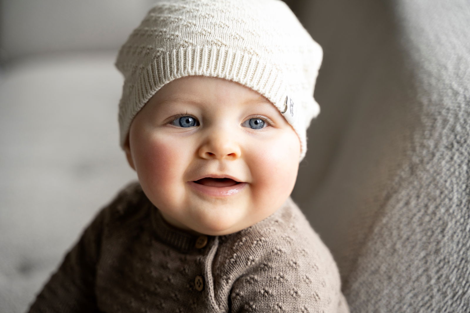 Hat Miracle nordic blue - 3-6 months